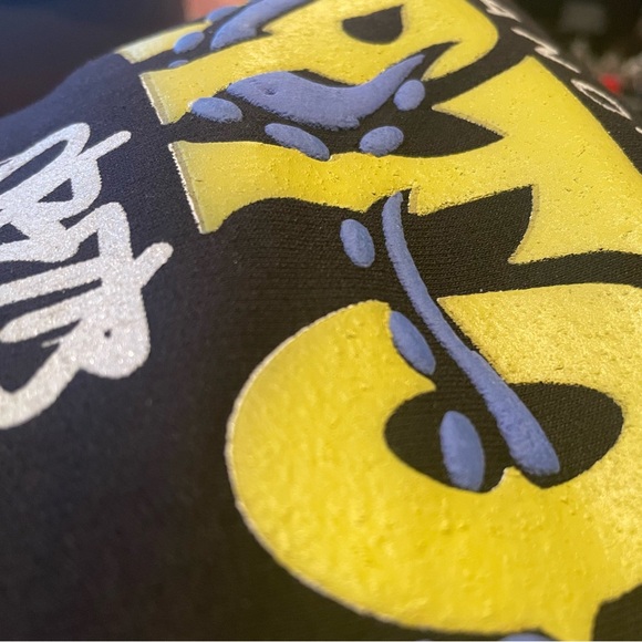 Colombian Artist Streetwear Brand Fourtopus Sweatshirt Graphic Tee Unisex - Picture 4 of 9